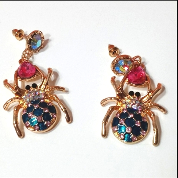 Betsey Johnson Style Maximalist Rhinestone Spider Earrings NWOT - Picture 3 of 6